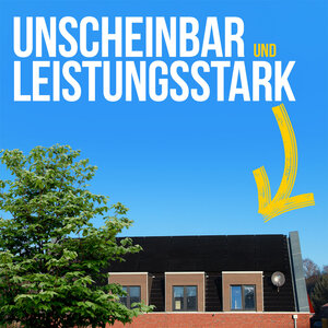 Haus mit Full-Black Photovoltaikmodulen